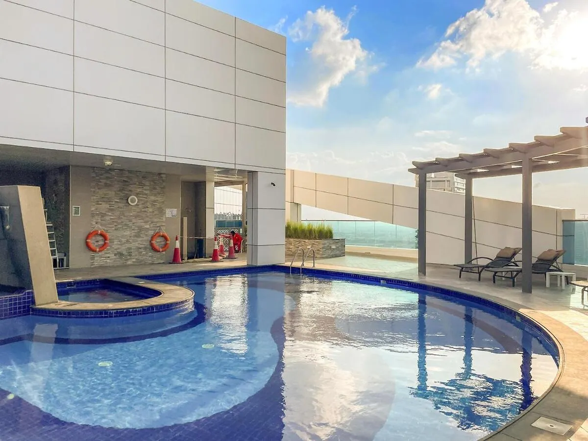 Elegant 2Br With Balcony And Burj Khalifa Skyline Views Apartment Dubai