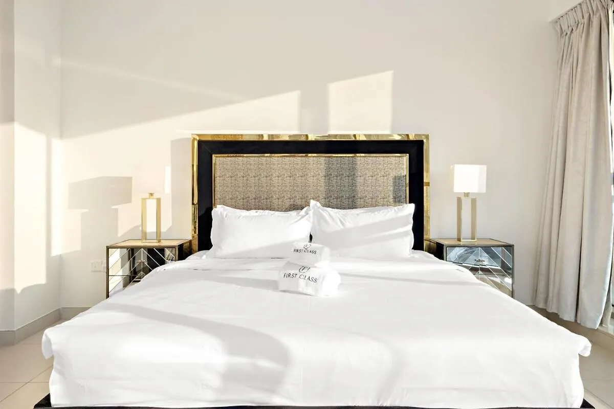 Elegant 2Br With Balcony And Burj Khalifa Skyline Views Apartment Dubai