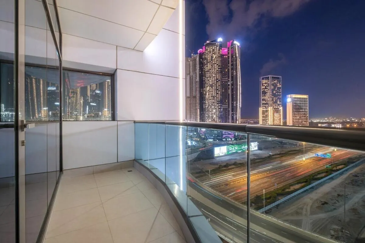 Elegant 2Br With Balcony And Burj Khalifa Skyline Views Apartment Dubai